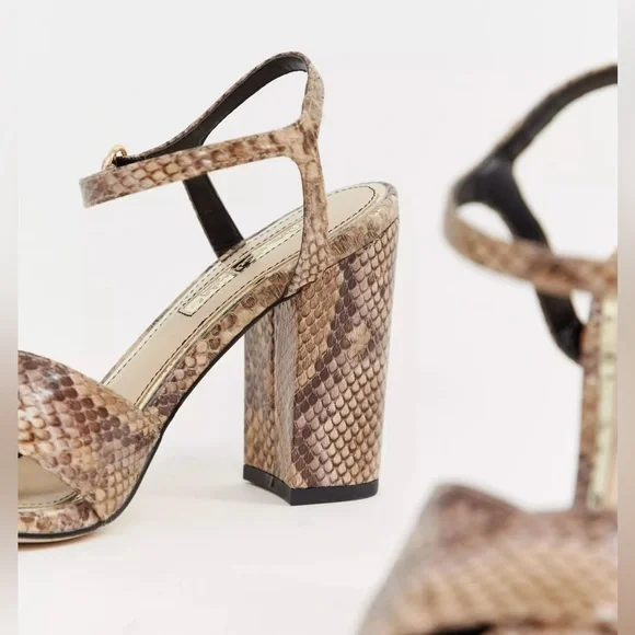 Miss Selfridge Block Heel Sandals - Picture 2 of 5